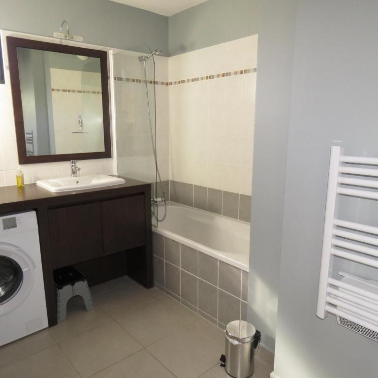 Bel appartement 2 pièces à Sète - Parking - 52m² - FR-1-472-169 - Apartment - 8