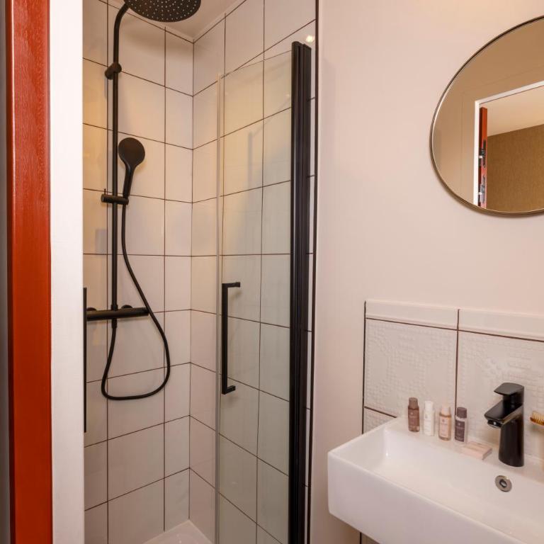 Hotel Ernest - Chambre Simple - 11