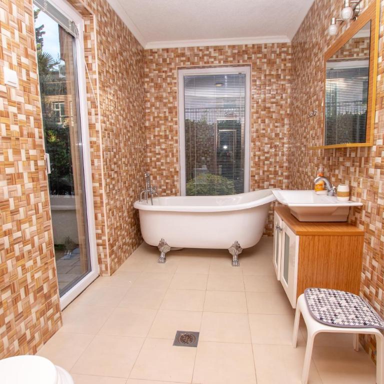Guest house Montenegro - Vila sa 3 Spavaće Sobe - 11