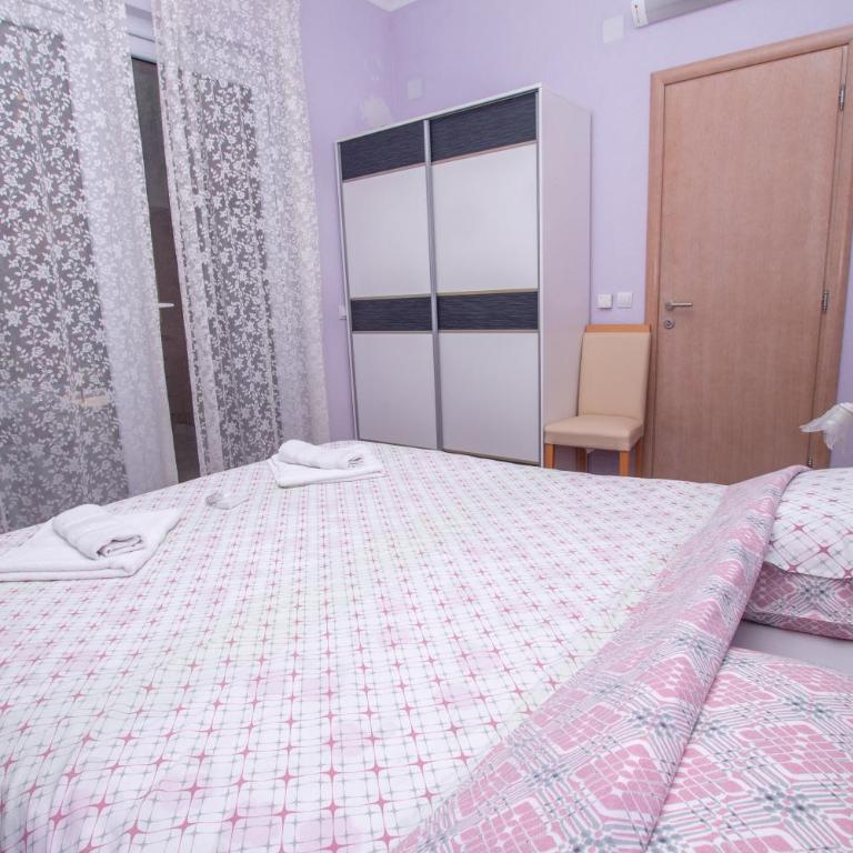 Guest house Montenegro - Vila sa 3 Spavaće Sobe - 18