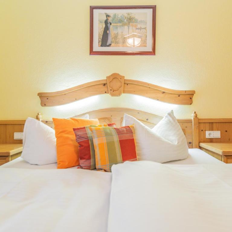 Gasthof Großschedl zum Kramerwirt - Double or Twin Room with Balcony or Terrace - 8