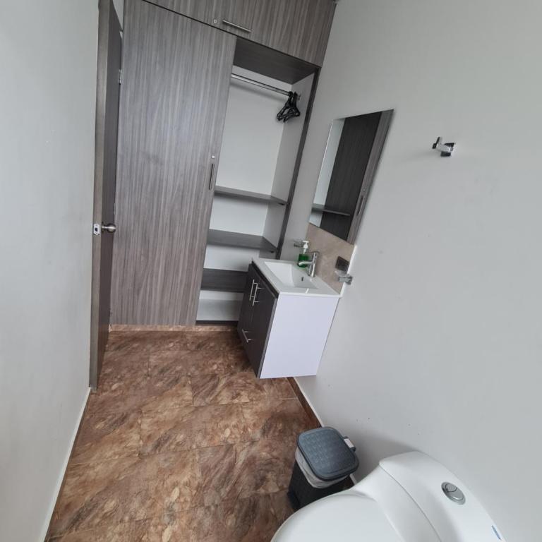 Quinta SHADDAI MELGAR - Habitación Cuádruple Confort - 4