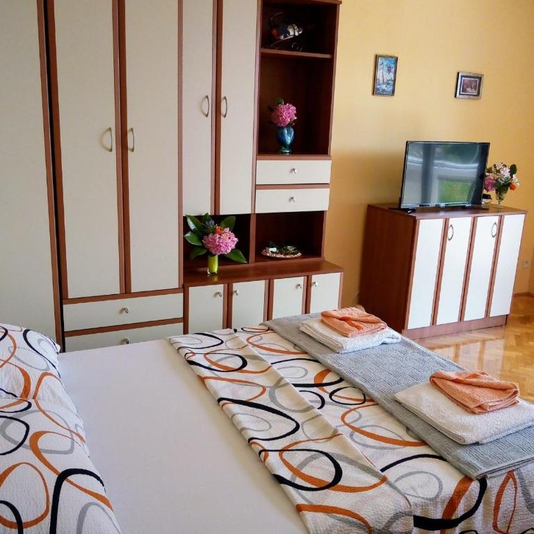 Savina - One-Bedroom Apartment - 15