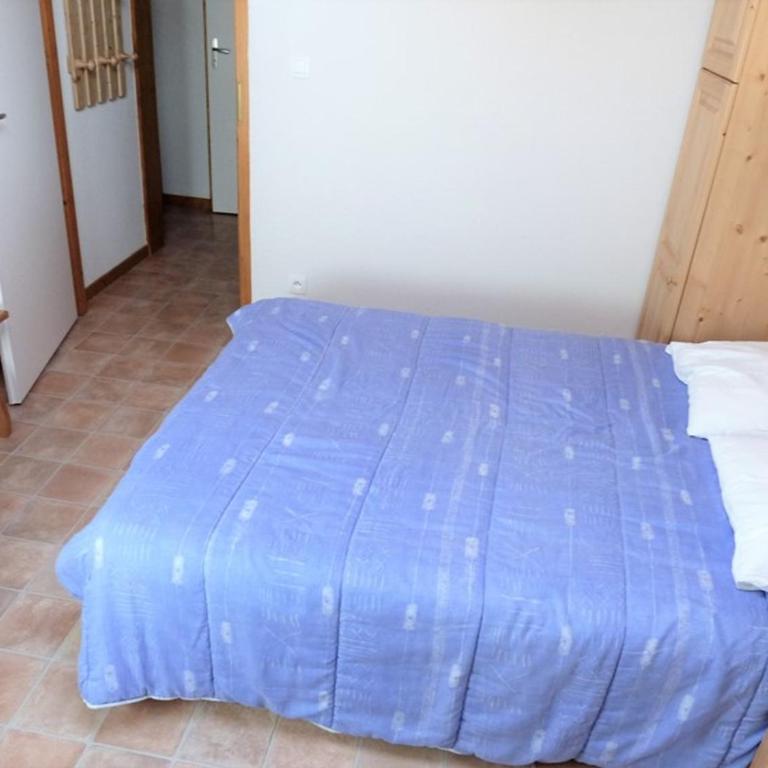 Spacieux 3 pièces avec balcon, parking et coin montagne - Appartement 1 Chambre - 17