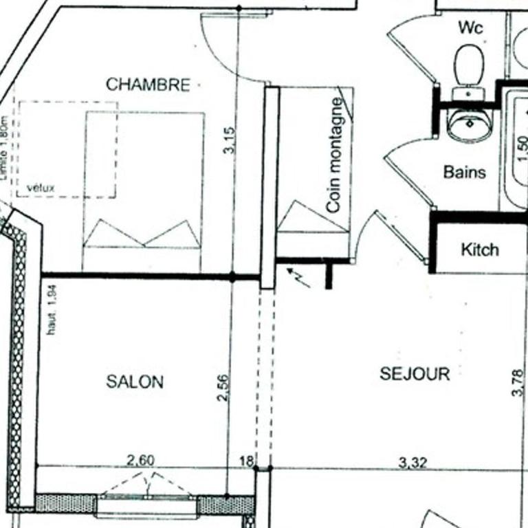 Spacieux 3 pièces avec balcon, parking et coin montagne - Appartement 1 Chambre - 20