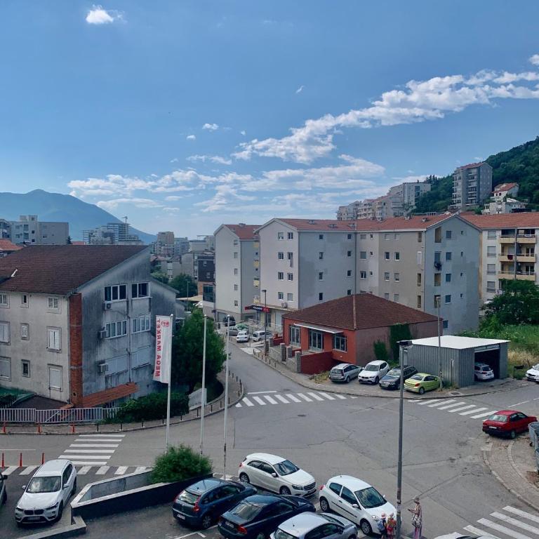 BUDVA LUX - One-Bedroom Apartment - 9