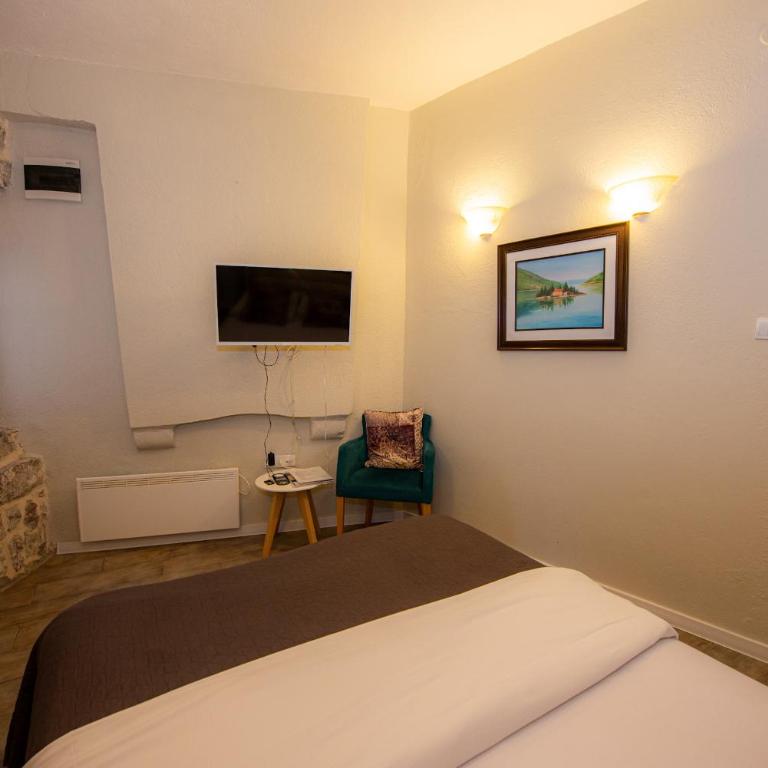 Antika Guesthouse - Double Room - 10