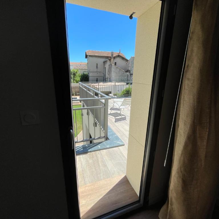 La Maison de l'Olivier - Chambre Double - Vue sur Piscine - 11