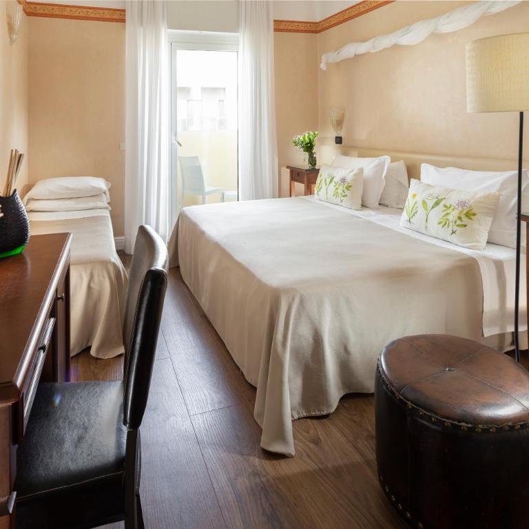Hotel Apollo - Superior Triple Room with Sea View - 4