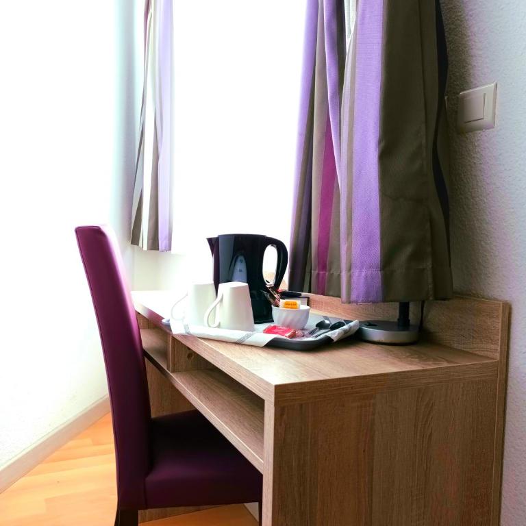 Hôtel Jeanne d'Arc - Chambre Lits Jumeaux - 1