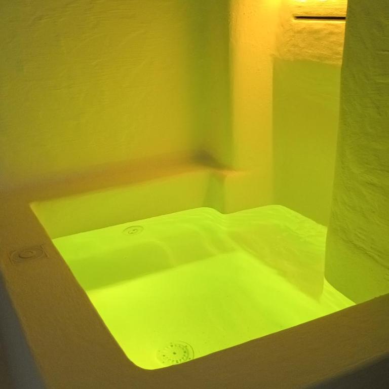 Lacy's Luxury Suite Ostuni - One-Bedroom House - 2