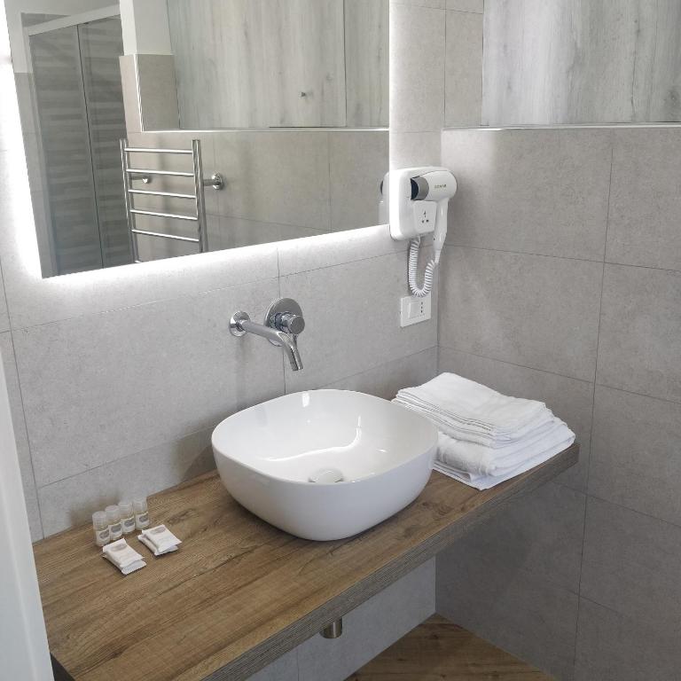 ALBARIA ROOMS-APARTMENTS - Appartamento con Terrazza - 2