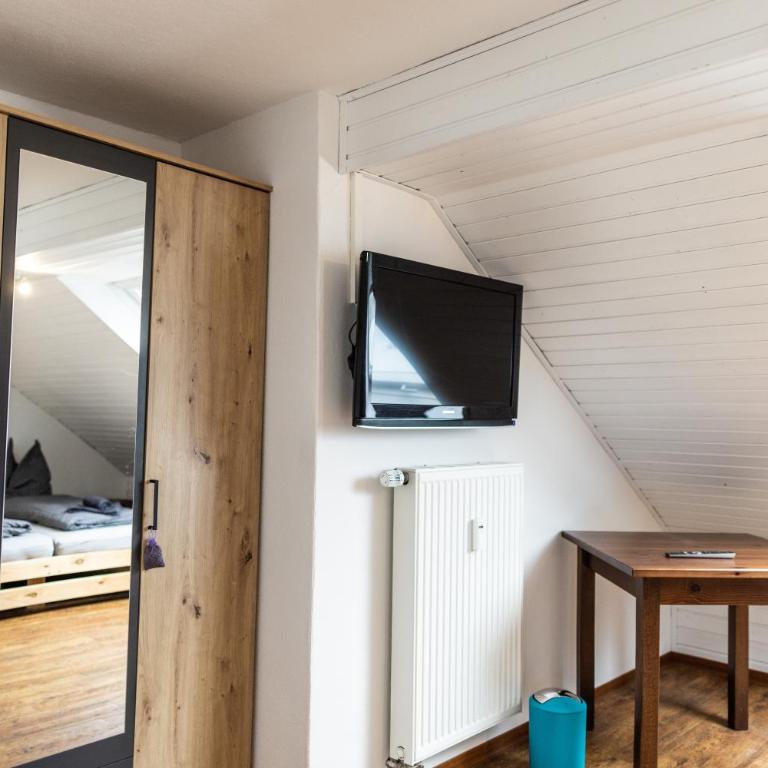 Ferienwohnung Kaufbeuren - Apartment mit Blick auf die Berge - 3