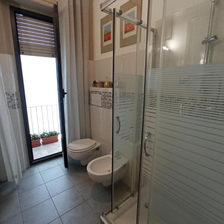 MyHouse - Camera Matrimoniale con Terrazza - 1