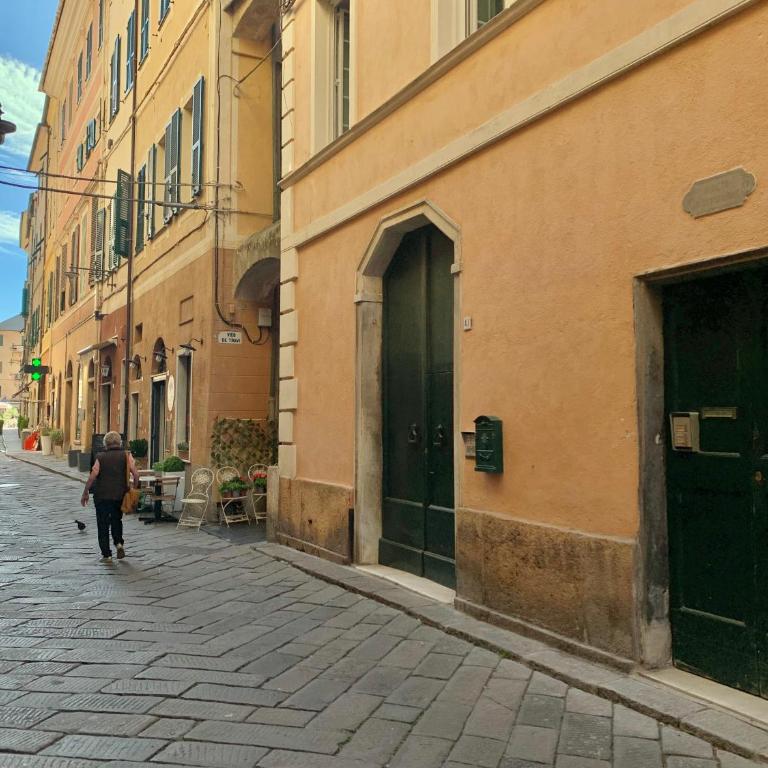 Finale ligure - Dimora storica in centro a 50 m dal mare - Appartamento con 2 Camere da Letto - 23