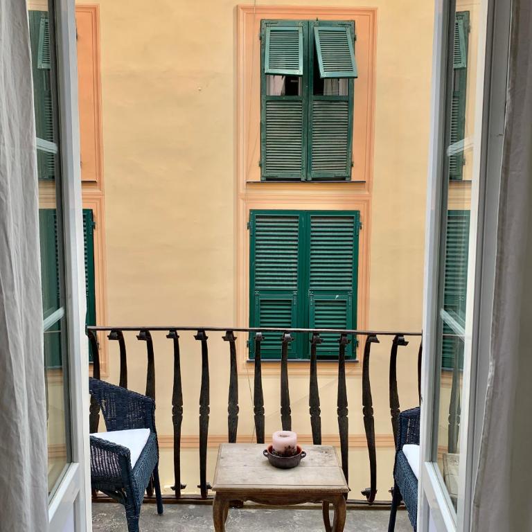 Finale ligure - Dimora storica in centro a 50 m dal mare - Appartamento con 2 Camere da Letto - 20