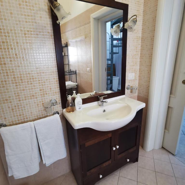 ARCO ANTICO - Two-Bedroom Apartment - 18