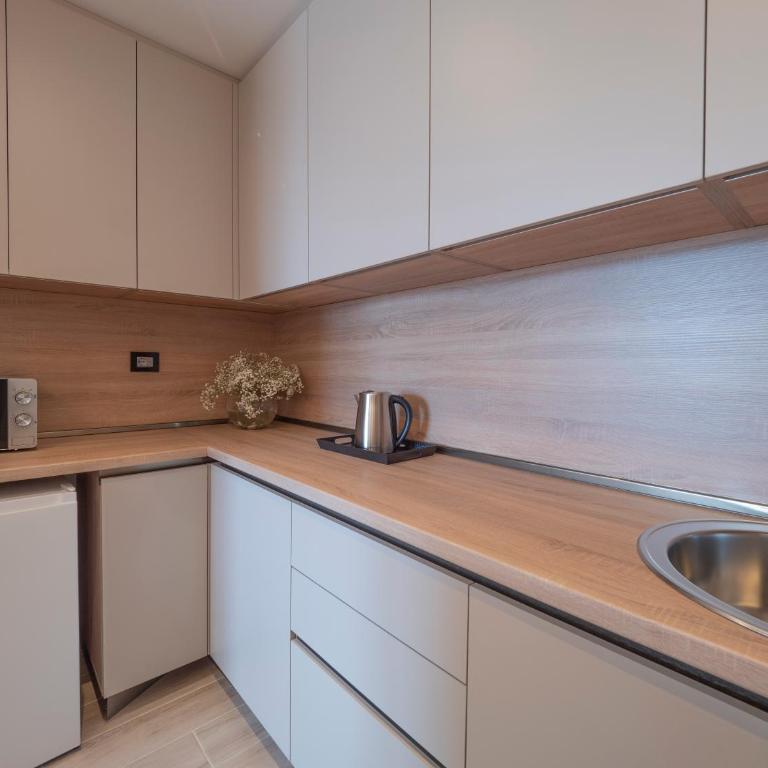 Hotel Idila Budva - Premijum Apartman - 11