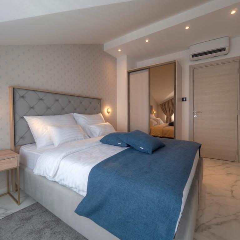 Hotel Idila Budva - Penthaus Apartman - 12