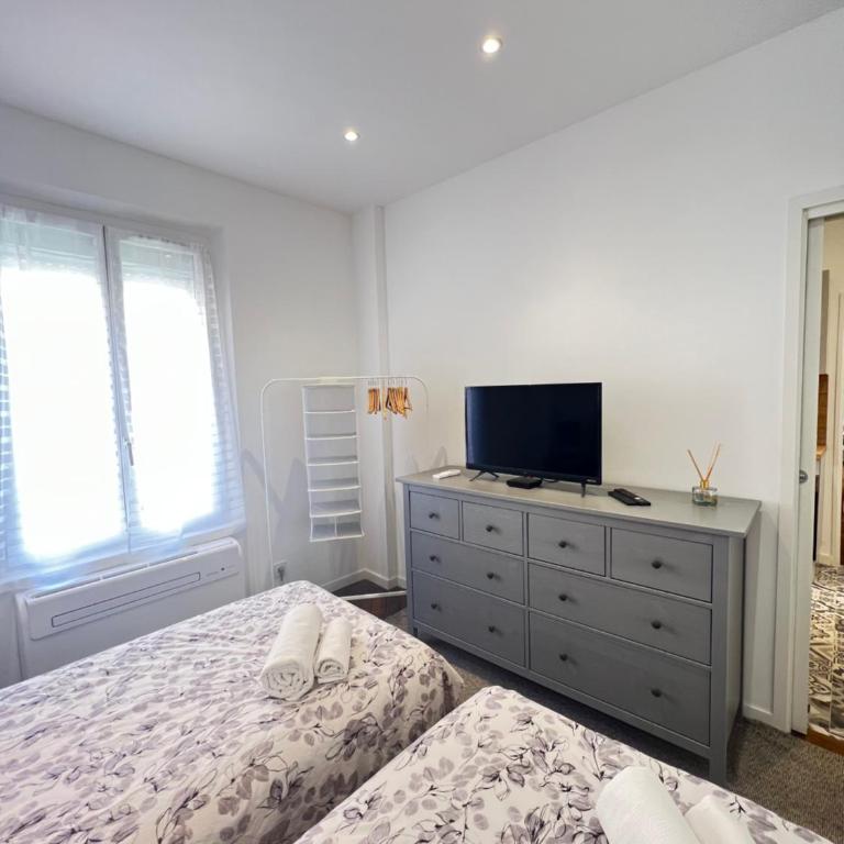 LOENA CANNES CENTRE - 2 pièces rénové - 4 personnes - proche croisette palais festival plage - internet gratuit - climatisation - non fumeur - Apartment mit 1 Schlafzimmer - 24