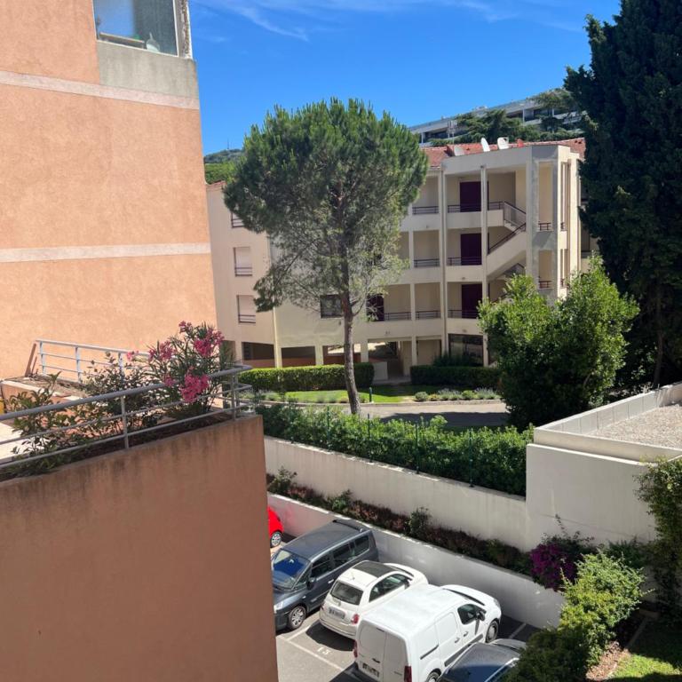 LOENA CANNES CENTRE - 2 pièces rénové - 4 personnes - proche croisette palais festival plage - internet gratuit - climatisation - non fumeur - Apartment mit 1 Schlafzimmer - 31