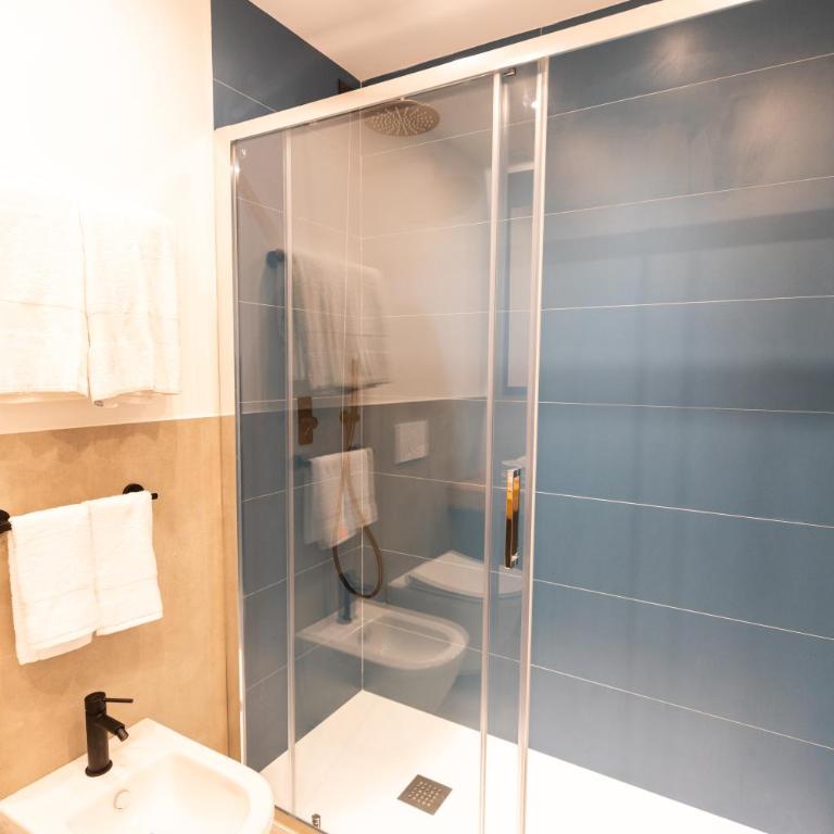 Antares Rooms and Suites - Camera Matrimoniale Deluxe con Balcone - 3