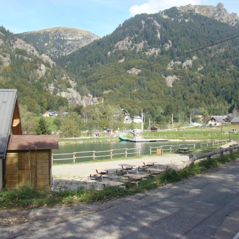 Studio au calme face aux montagnes dans station de ski - Appartement 2 Chambres - 18