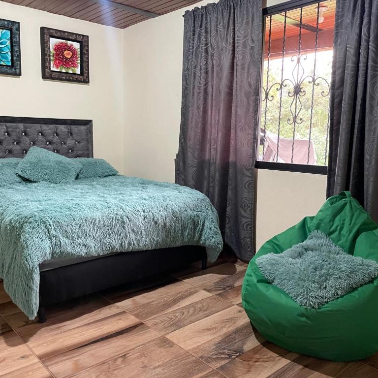 Finca campestre mi retoño - Eight-Bedroom House - 18