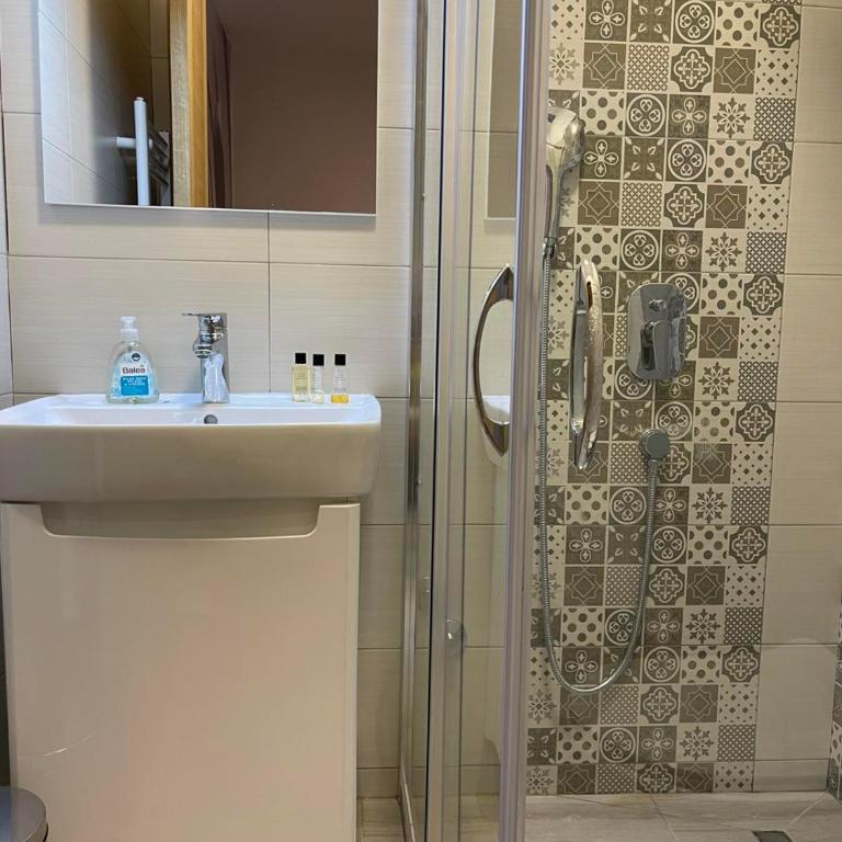 Visoko New Concept - 7 minutes from the Pyramids - City Center - Apartman sa 1 Spavaćom Sobom - 17