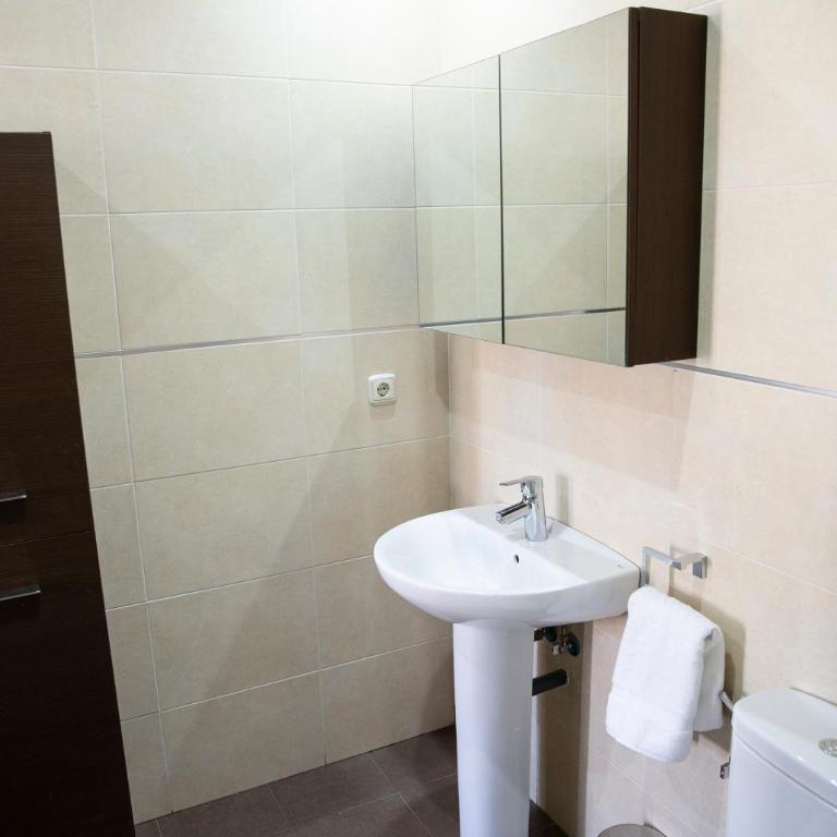 Apartamento Lomeña - Two-Bedroom Apartment - 5