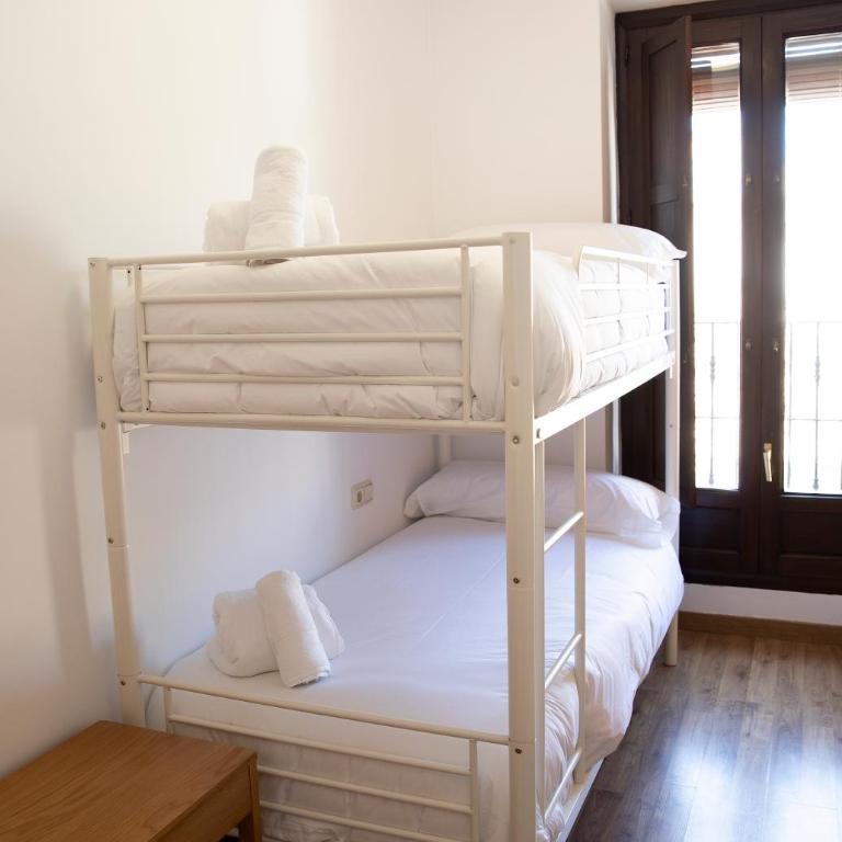 Apartamento Lomeña - Two-Bedroom Apartment - 15