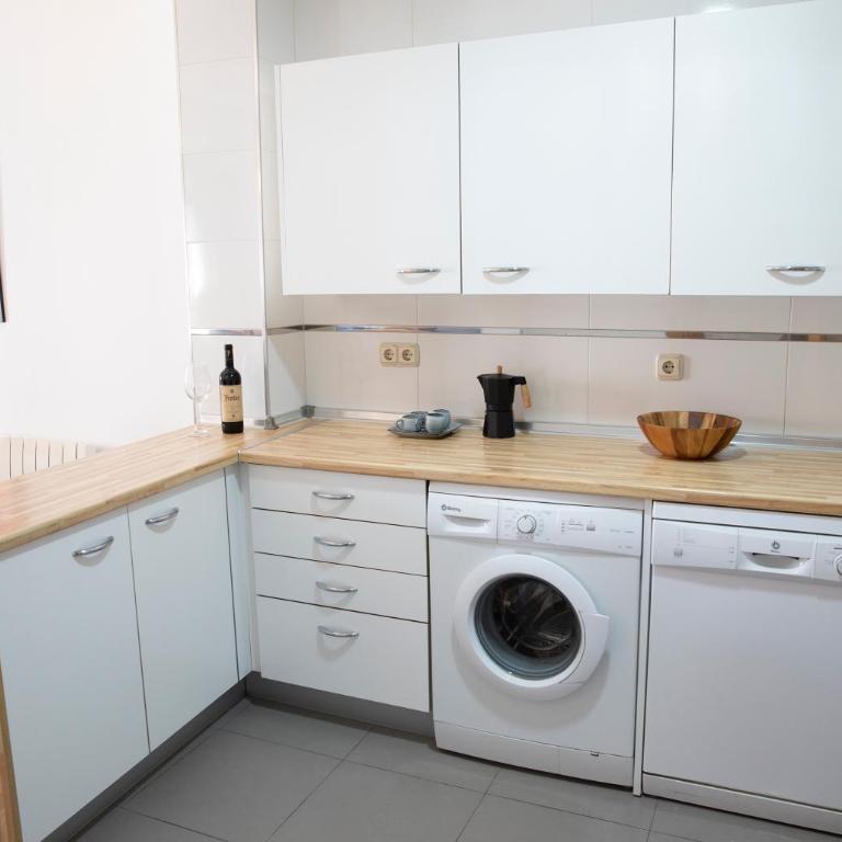 Apartamento Lomeña - Two-Bedroom Apartment - 24