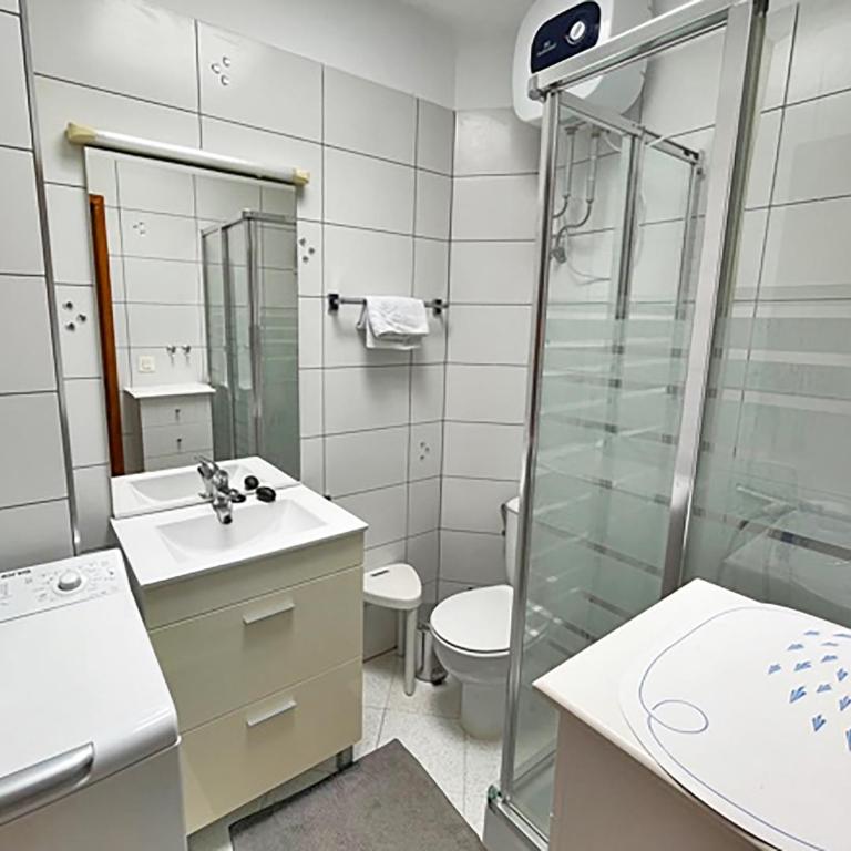 Ocean Kiss Apartment - One-Bedroom Apartment - 13