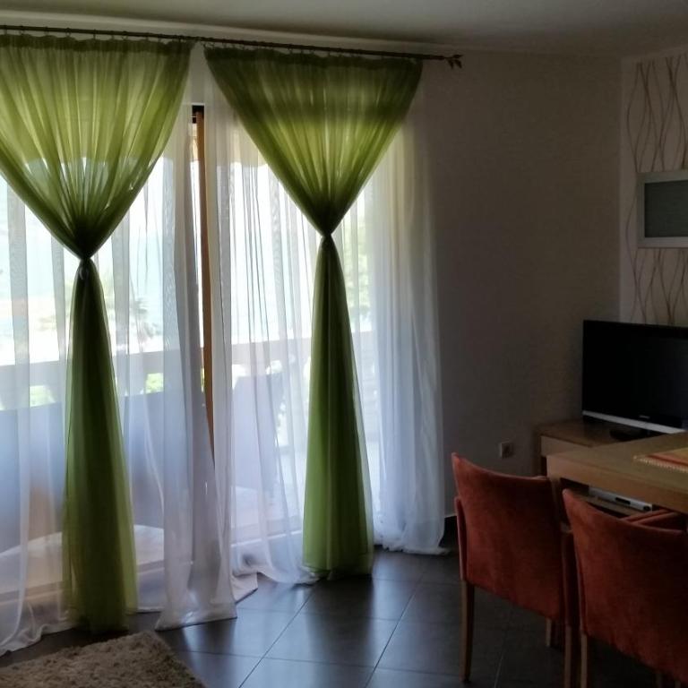 Apartments Radulovic - Apartment mit 1 Schlafzimmer und Terrasse - 1