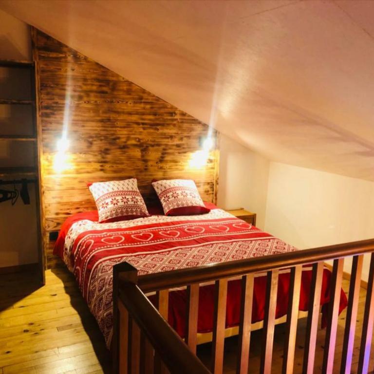 Chalet 8 couchages à 100m du bas des pistes et commerces - Chalet - 11