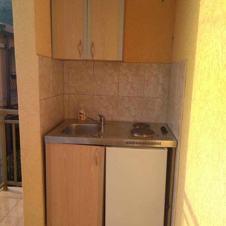 Vito Apartments Sutomore - Četvorokrevetna Soba sa Balkonom - 1
