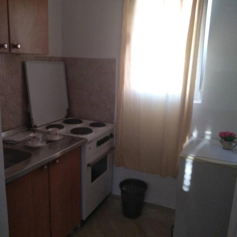 Vito Apartments Sutomore - Komfor Četvorokrevetna Soba - 8