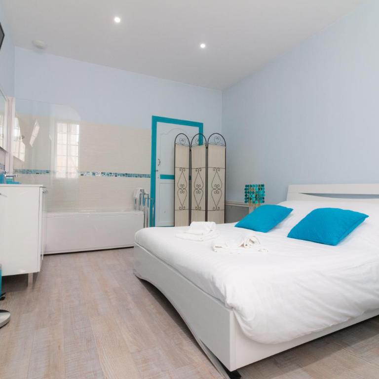 Les Chambres du "Coup de Coeur de Sarlat" - Chambre Double Supérieure avec Baignoire - 5