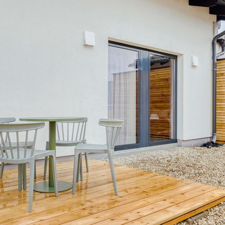 Limehome Bodenmais Bahnhofstraße - Suite mit 2 Schlafzimmern und Terrasse - 6