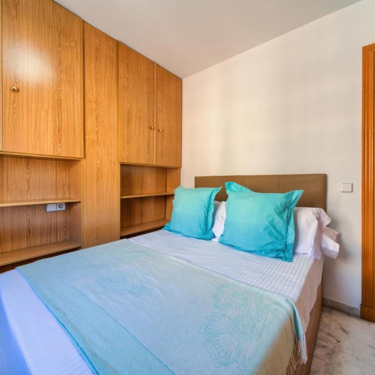 Holidays2Malaga Ayala 450 mts from beach & Terrace - Apartamento de 2 dormitorios - 17