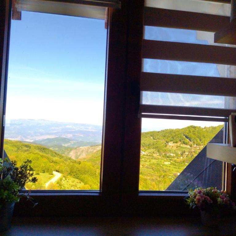 Lucky-Milmari resort - Deluxe Studio - 11