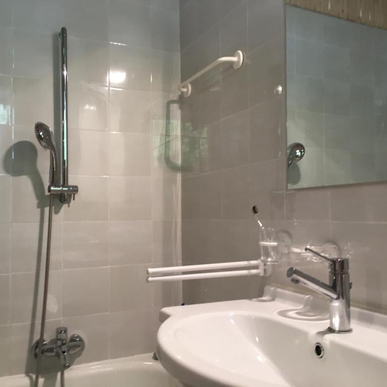 sonnige schicke Ferienwohnung Meran Pienzenau - One-Bedroom Apartment - 32