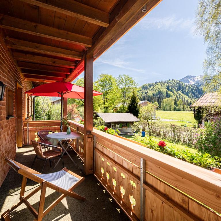 Landhaus Berktold - Apartment Bruni mit Bergblick - 3