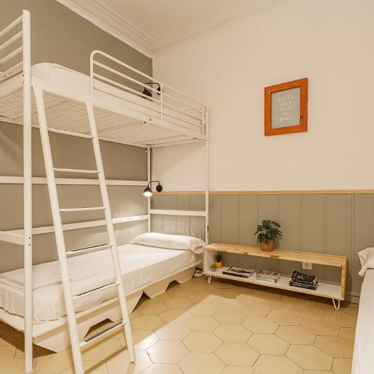 Bird House - Quintuple Room with Shared Bathroom - 7