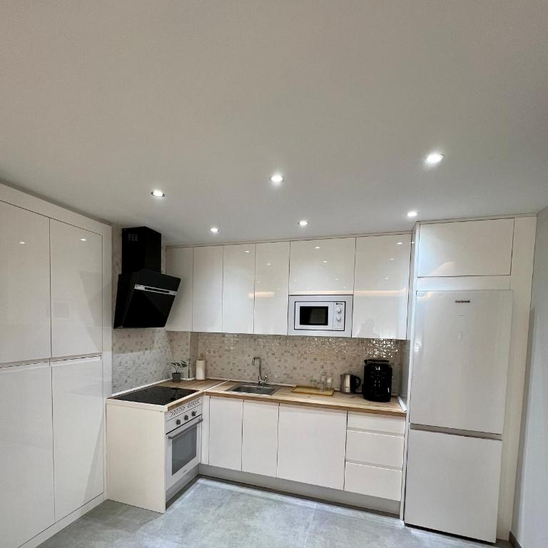 Apartamentos Prestige Málaga - Suite I - Apartamento de 3 dormitorios - 28