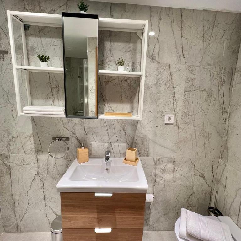 Apartamentos Prestige Málaga - Suite I - Estudio con cama doble - 13