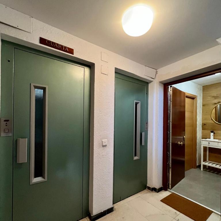 Apartamentos Prestige Málaga - Suite I - Apartamento de 3 dormitorios - 39