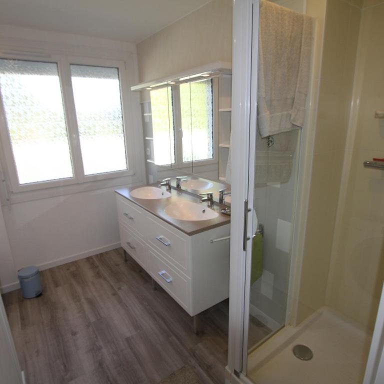 Magnifique appartement T5 avec grande terrasse, à 400m de la plage - Appartement - 20