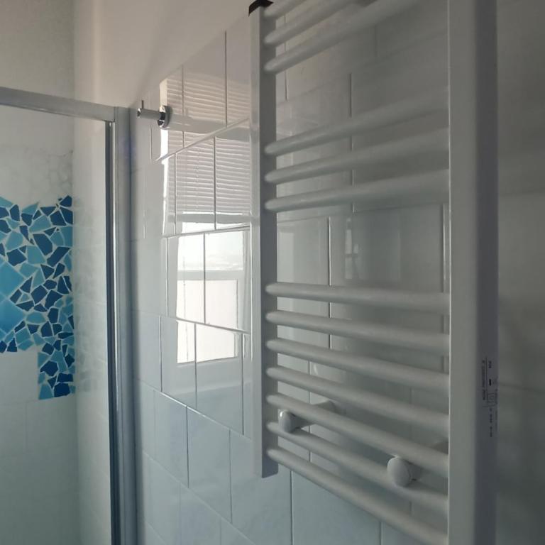 Blue Eyes L'INCANTESIMO SUL MARE - Appartamento con 2 Camere da Letto - 74