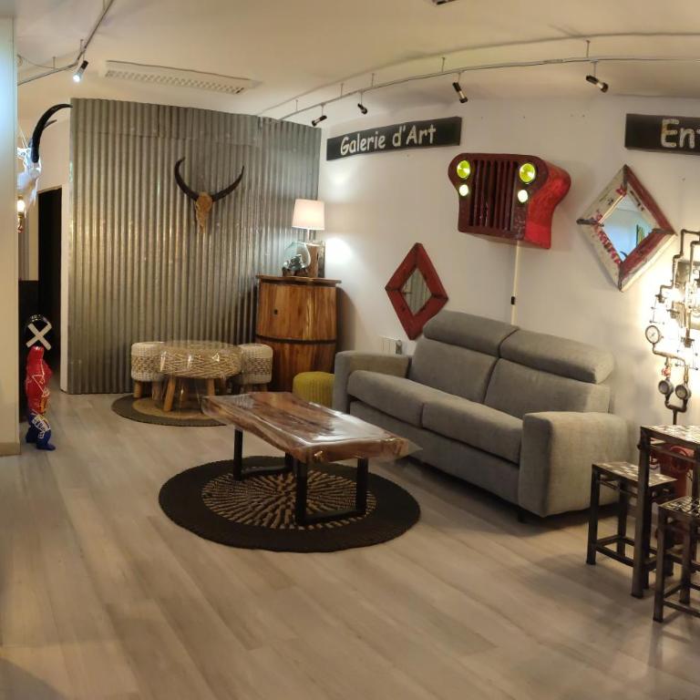 Antom - Apartment mit 2 Schlafzimmern - 2